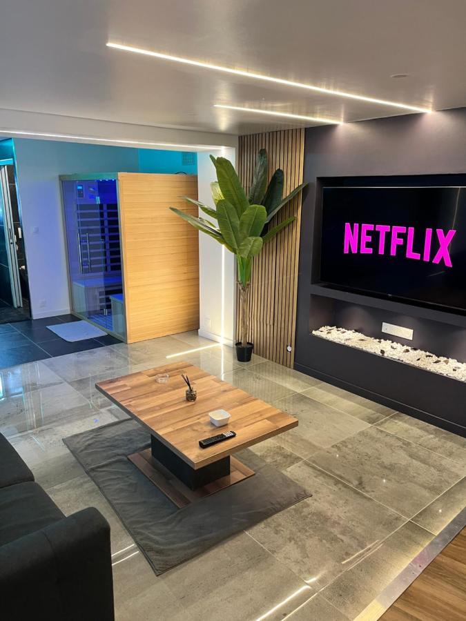 Anemos & Loft Jacuzzi Privatif Apartment *